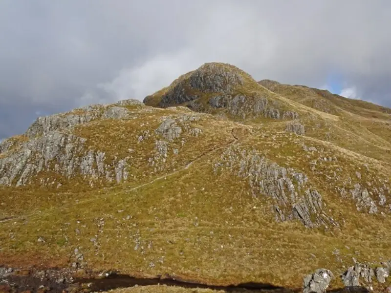 NH0122 : A' Ghlas-bheinn - South Ridge