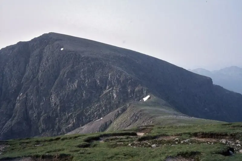 NN1971 : Approaching Aonach Beag