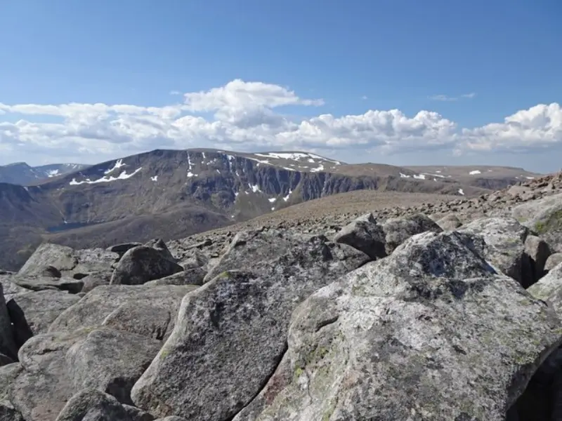 NO0197 : Ben Macdui from Derry Cairngorm